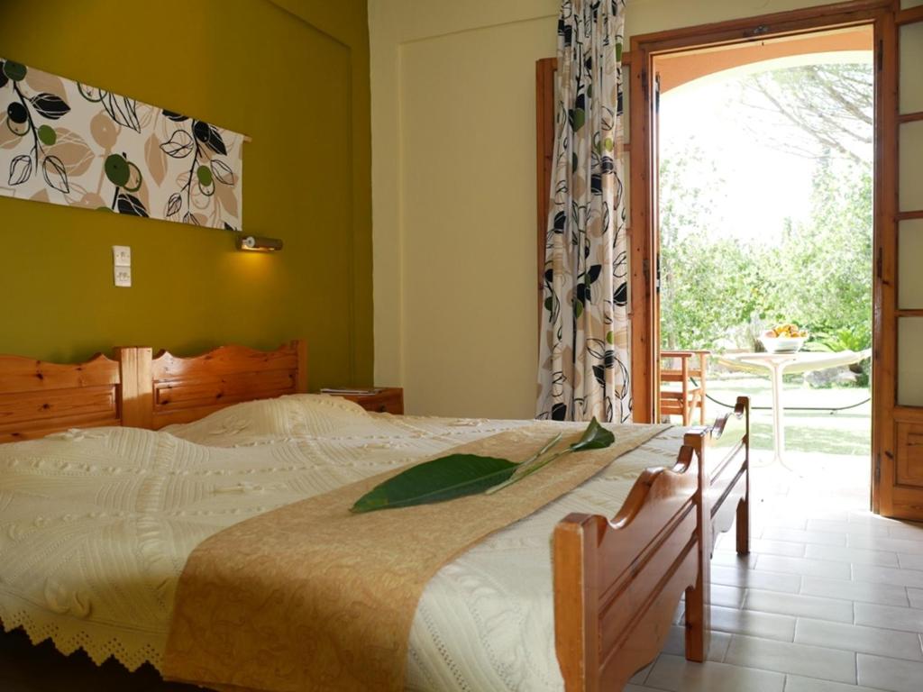 Marios Studios room 1
